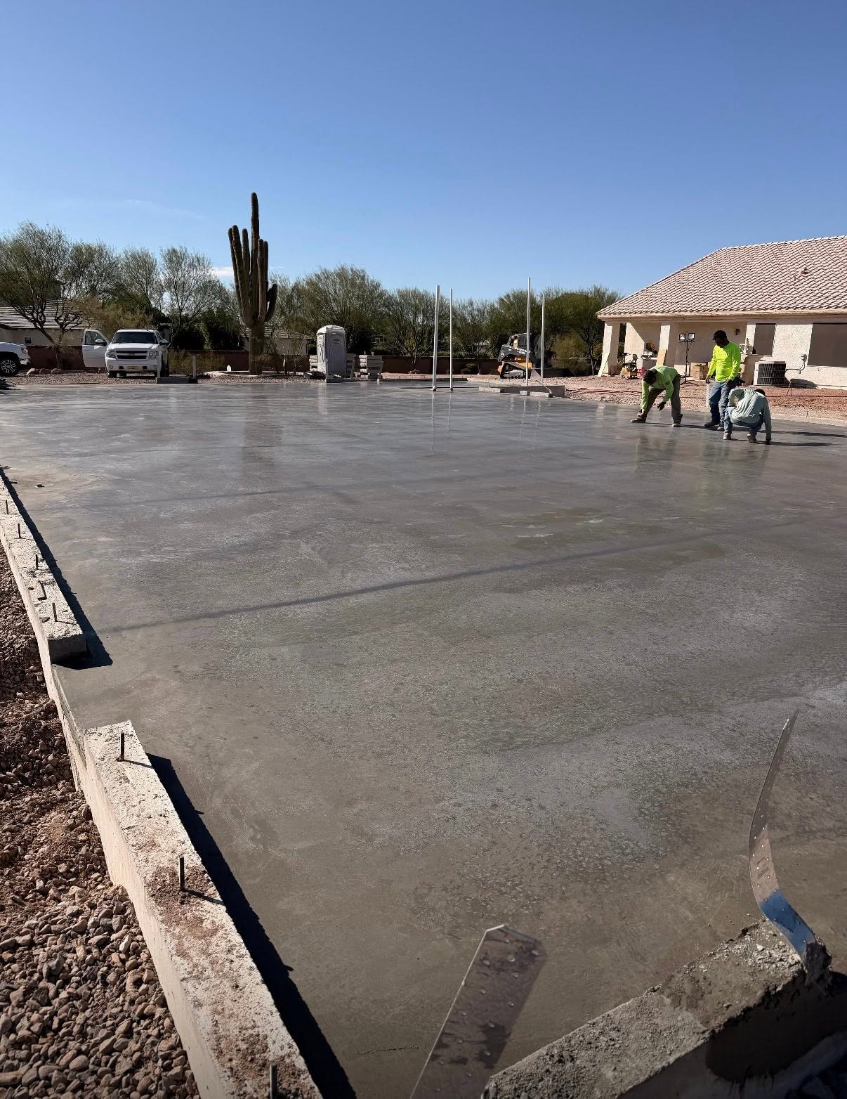 Large residential concrete slab poured and finished by Bustillos Concrete